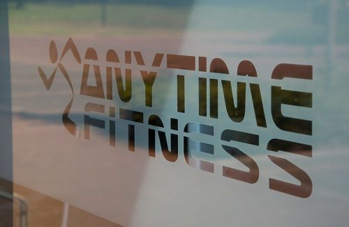 Anytime Fitness glass etch
